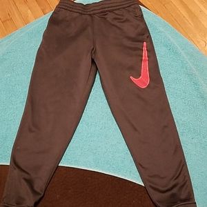 Boys Nike dri fit active sweats